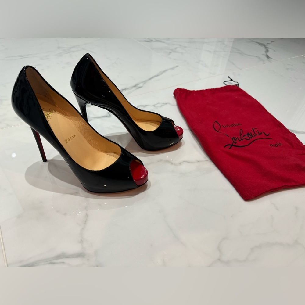 Brand new , never worn Christian Louboutin Privé 120MM Patent Pumps